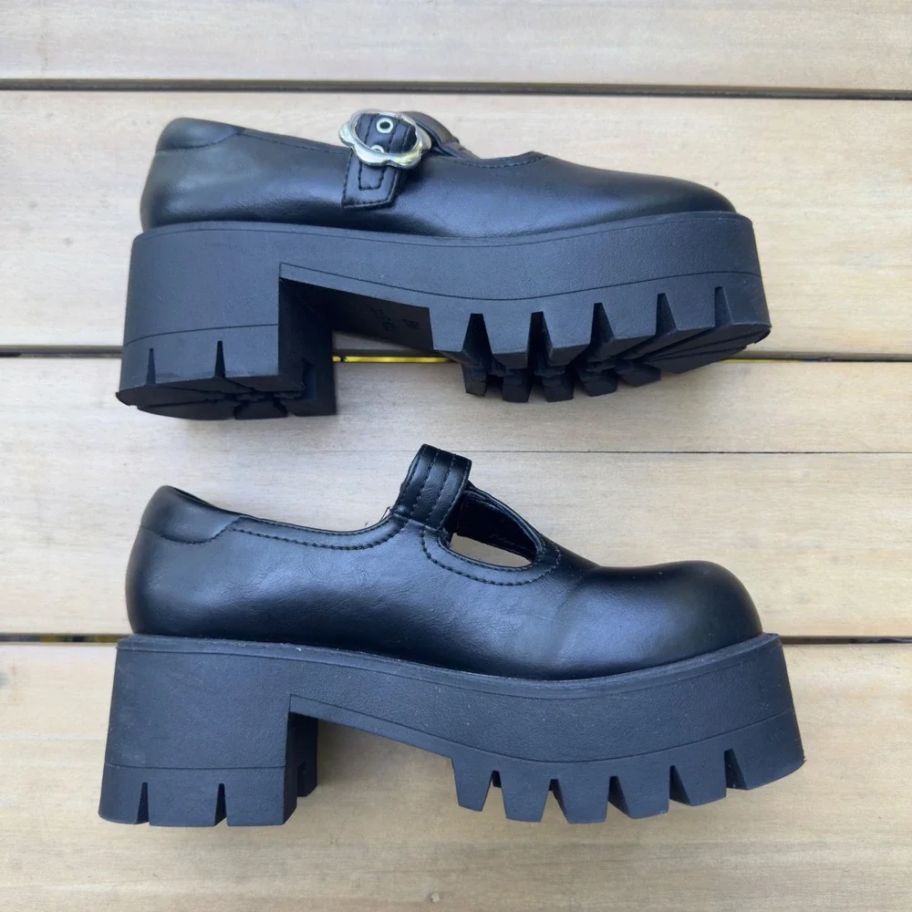 Current Mood Dolls Kill Black Platform T-Strap Mary Janes Flower Buckle CM25-047